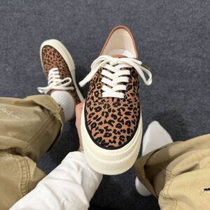 Kelsa Ember Low &ndash; Leopard Print